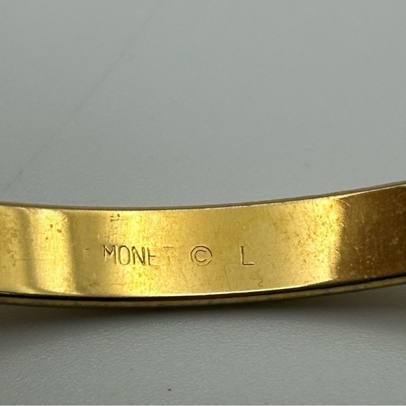Vintage Monet Gold Tone Textured Etched Engraved Slim Bangle Size Large 8.25" - Picture 7 of 11